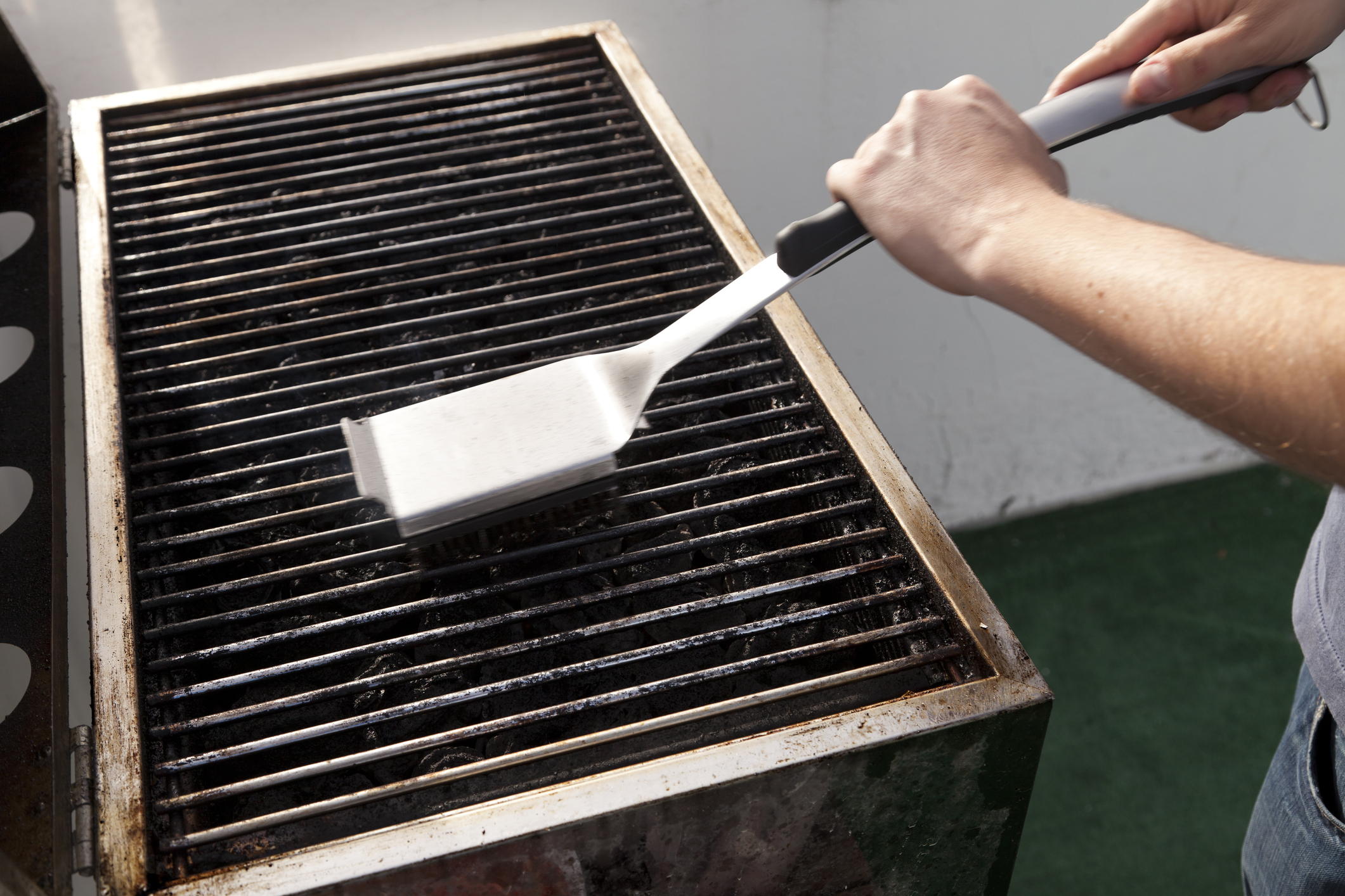 How to Clean Your Grill